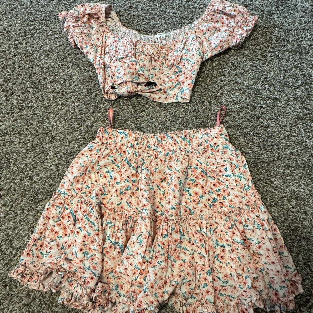 Floral Two-Piece Set with Ruffle Details